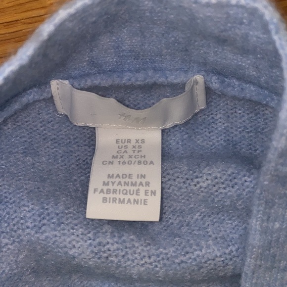 H&M Blue Cardigan Sweater - Picture 5 of 7